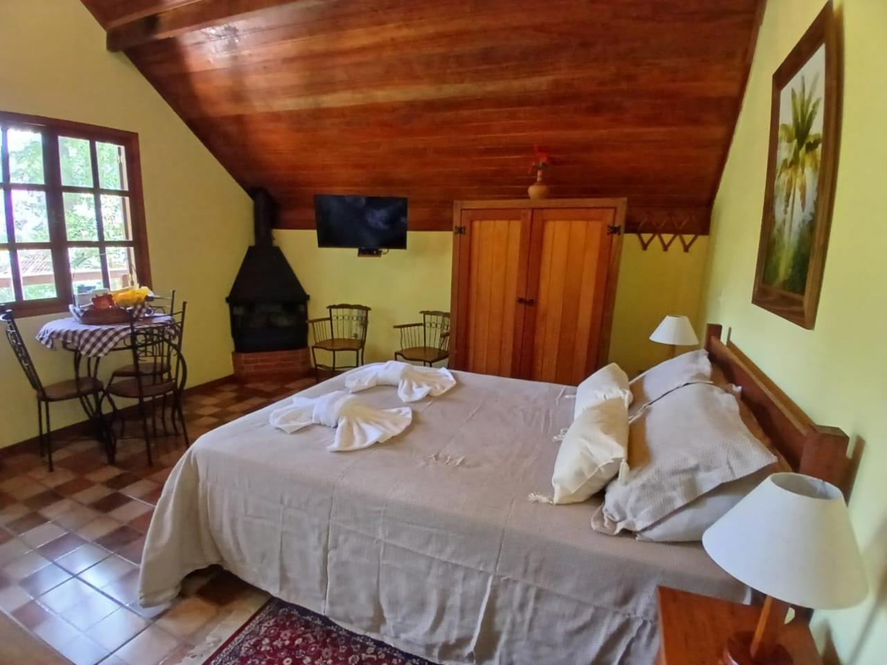 ساو بيدرو دا سيرا Sitio Recanto Da Paz Chales - Casa E Chale Para Temporada الغرفة الصورة